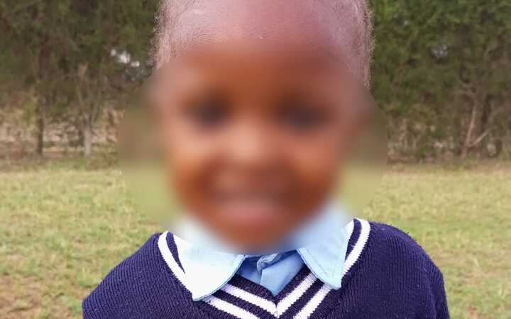 Sponsor Sandra through school in the quarry region of Karundas, Kenya